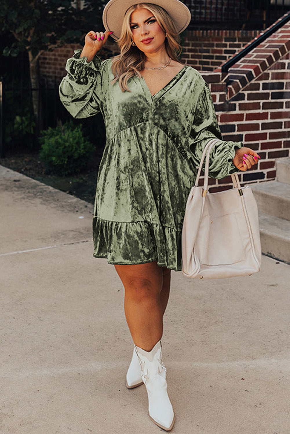 Coffee Plus Size Velvet Babydoll Mini Dress with Puff Sleeve